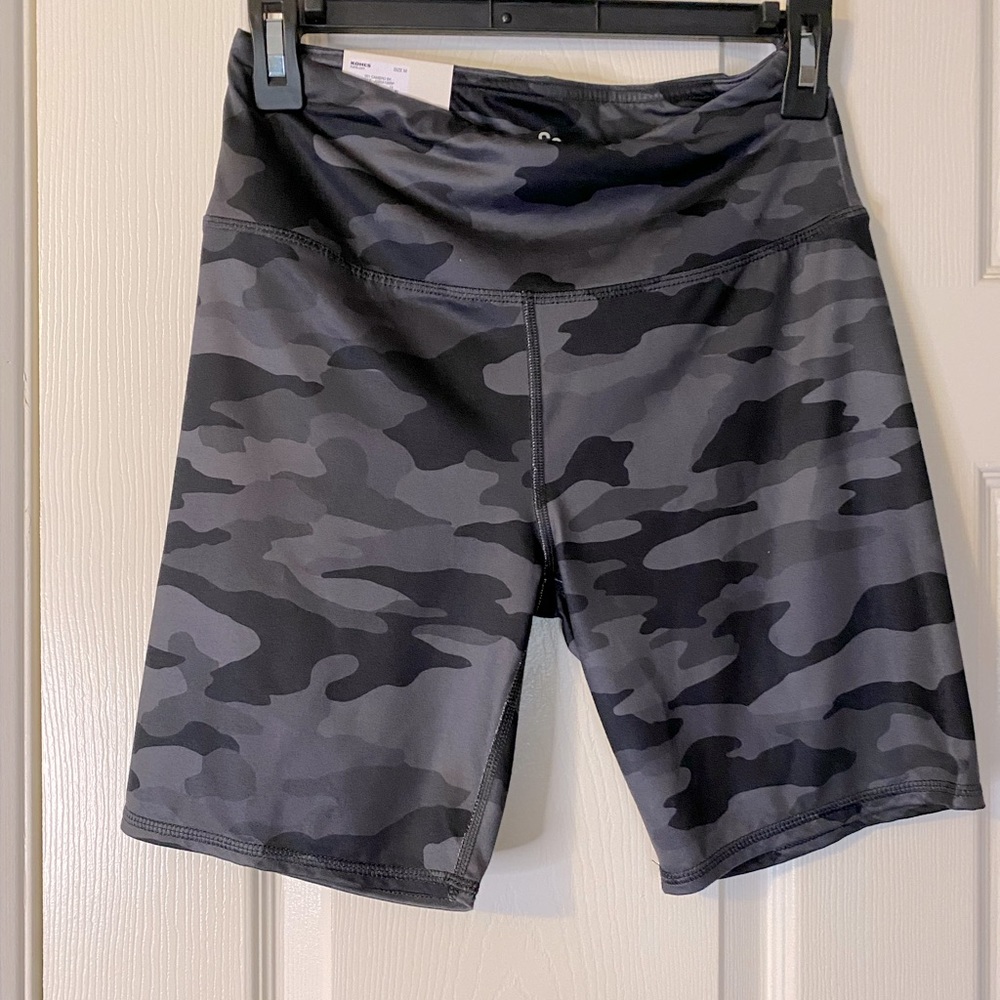 WOMEN JUNIORS CAMO BIKE SHORTS